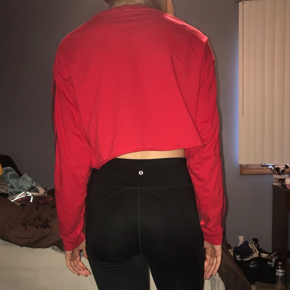 Red long sleeve crop top - Picture 3 of 4